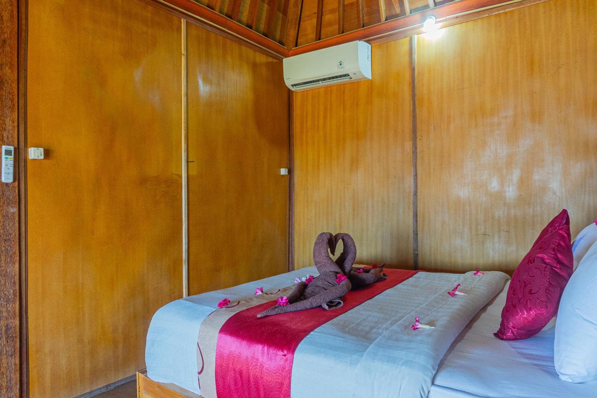 Manta Cottages With Sea View Batununggul エクステリア 写真